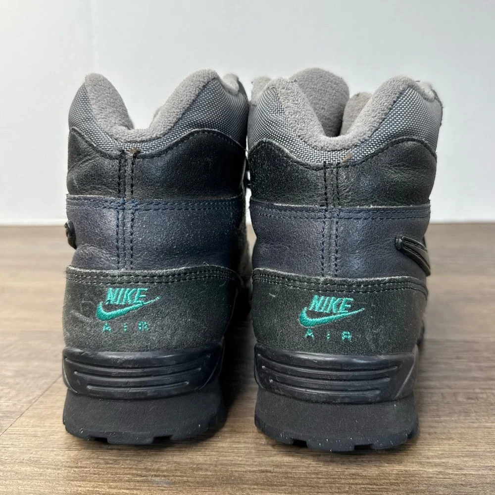 Vintage 1990’s Nike Women’s ACG Hiking Navy Blue 
Leather Boots, Size 7 - Picture 5 of 8